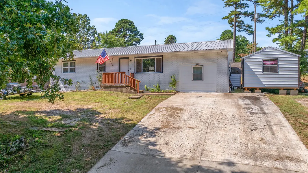 103 Circle DR, Anderson, MO 64831