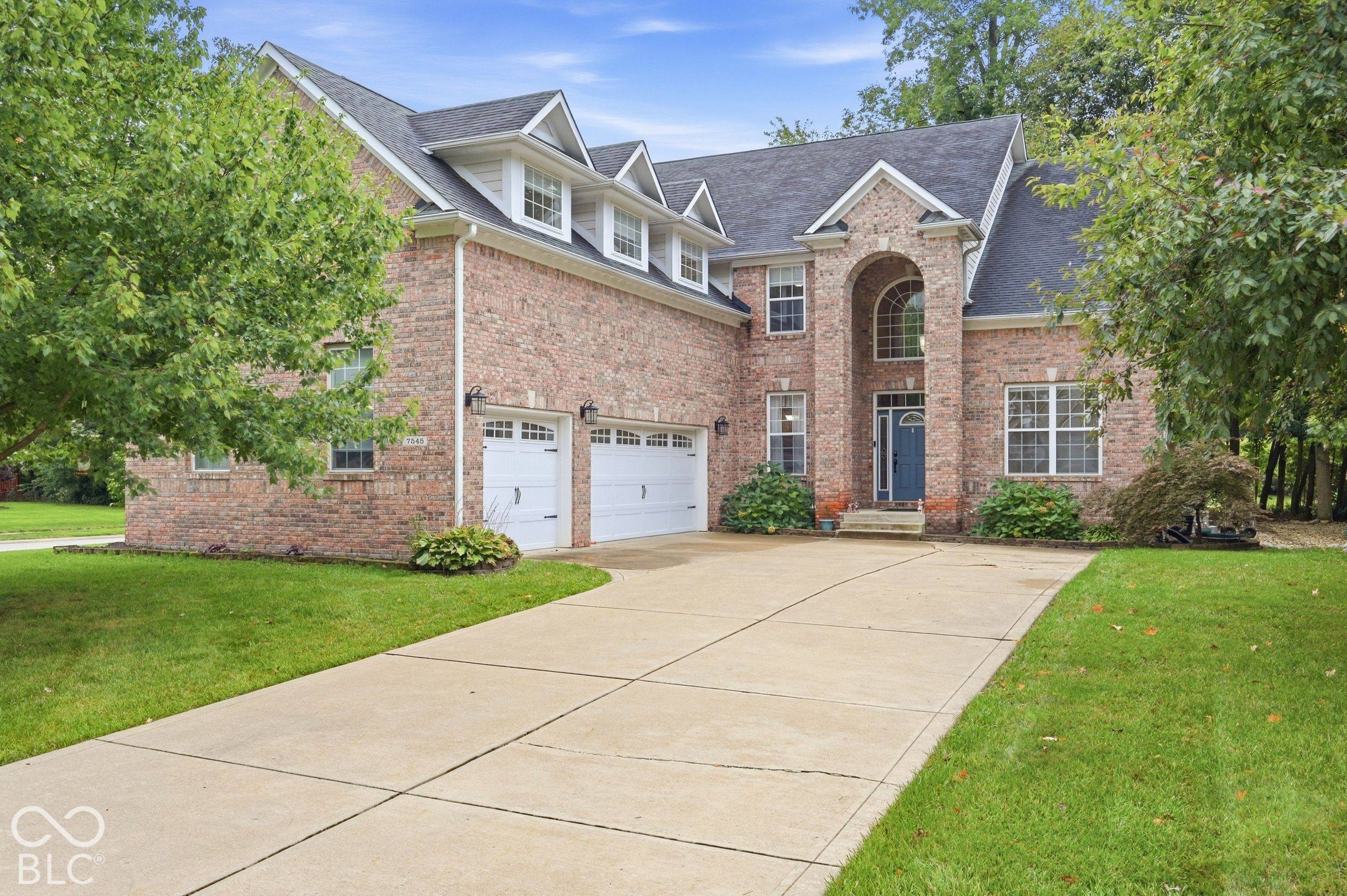 7545 Abundance LN, Avon, IN 46123