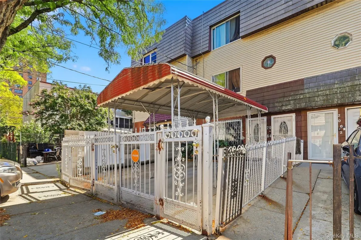 2064 Cicero AVE, Bronx, NY 10473