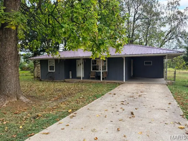 522 Hunter AVE, Summersville, MO 65571