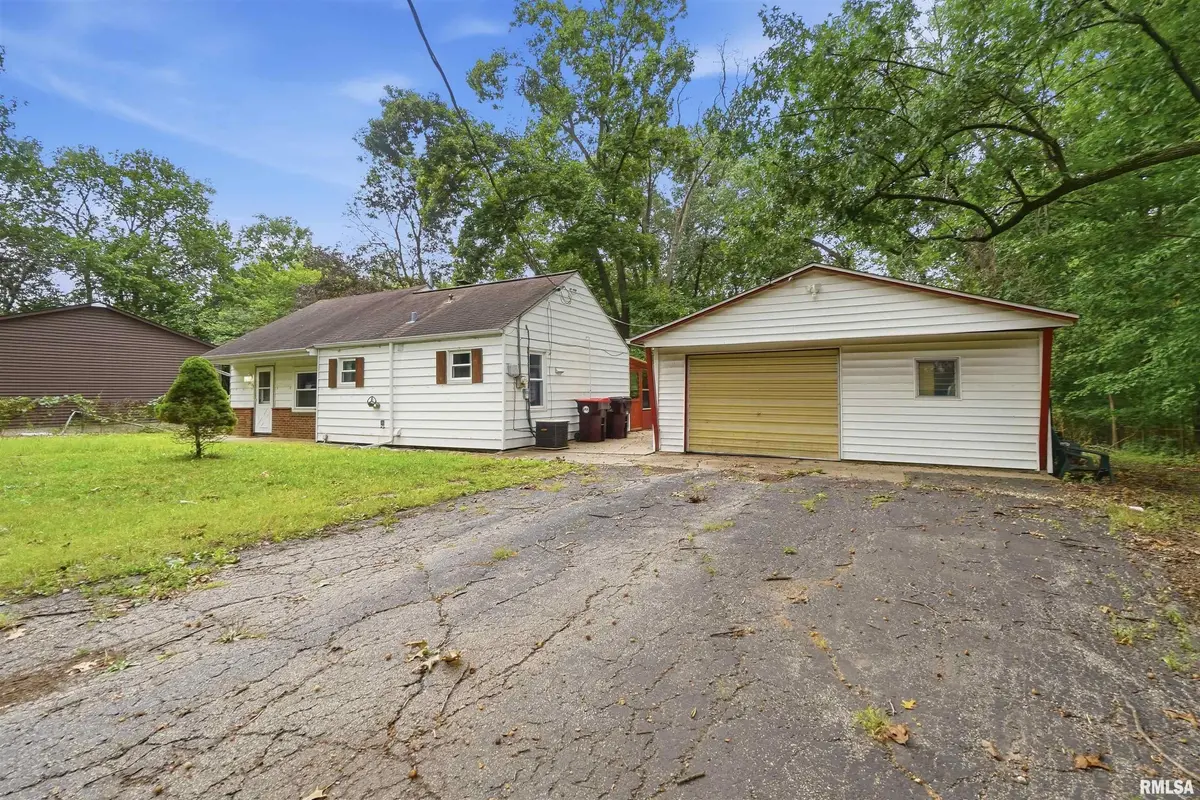 3104 W GLEN AVE, Peoria, IL 61615