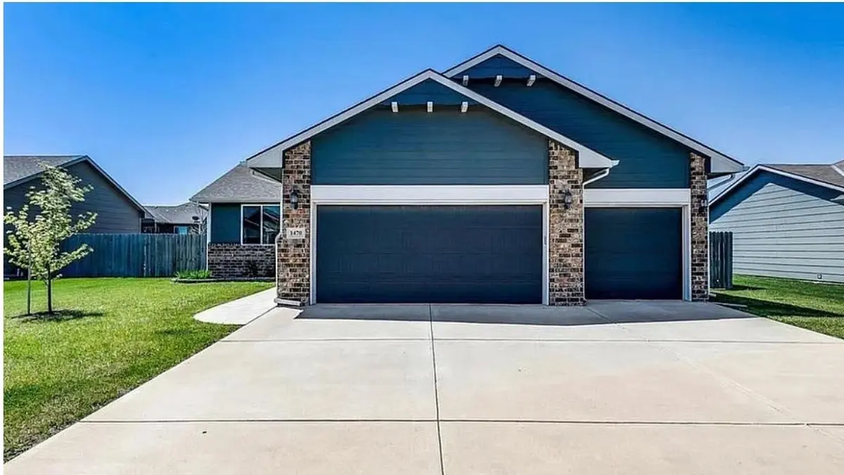 1470 N Aster St., Andover, KS 67002