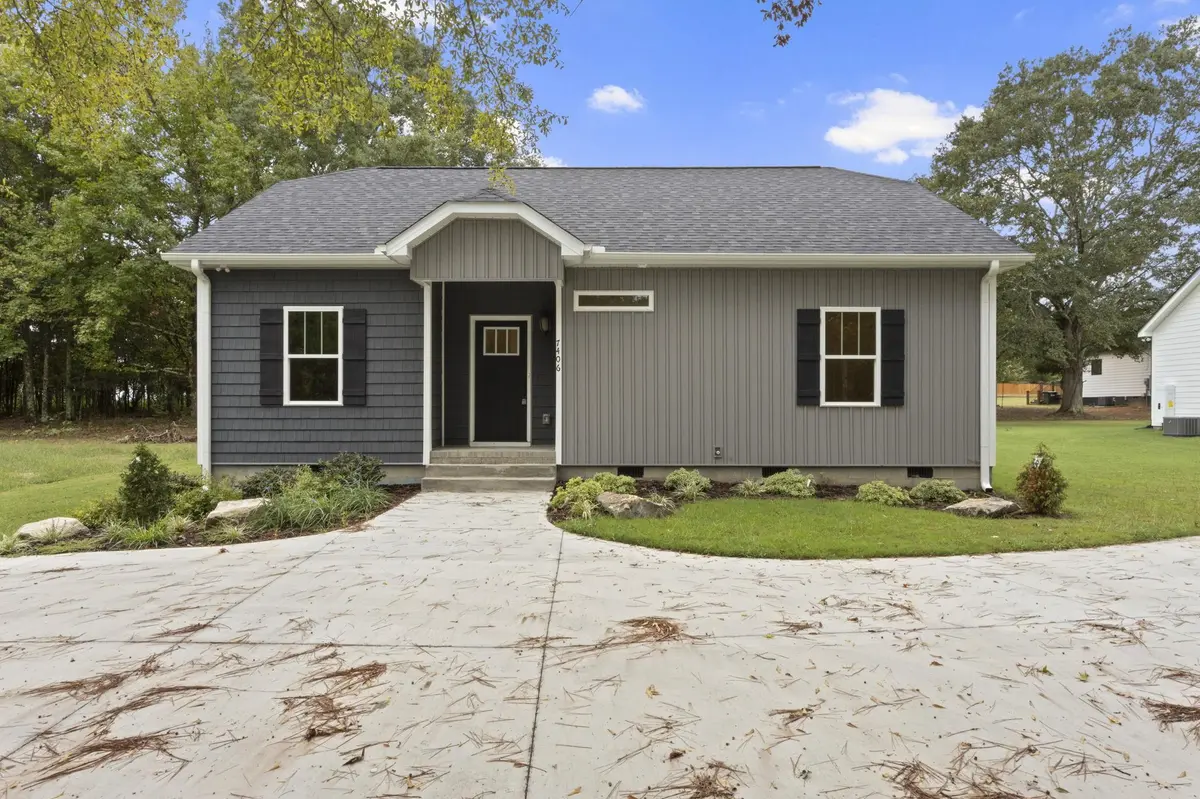 7406 S Pine ST, Pacolet, SC 29372