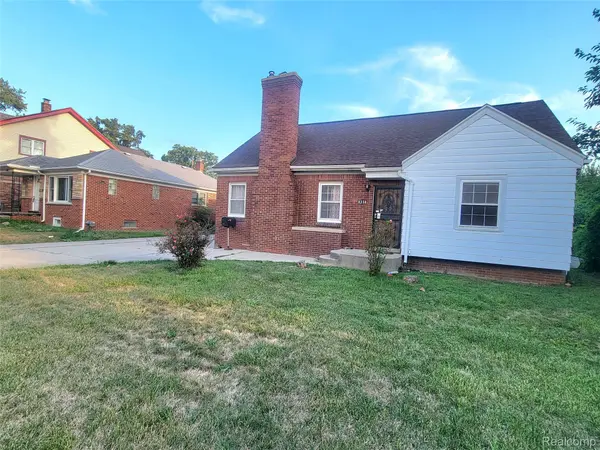 8238 Fisher AVE, Warren, MI 48089