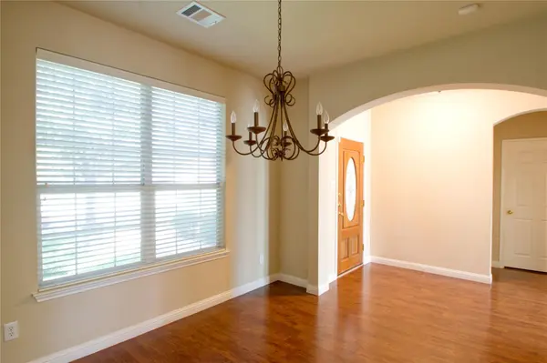 2412 Silver Spur LN, Leander, TX 78641
