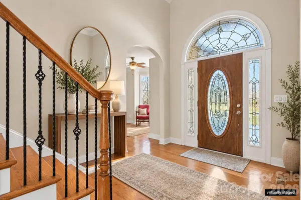 2301 Willow Creek DR, Newton, NC 28658