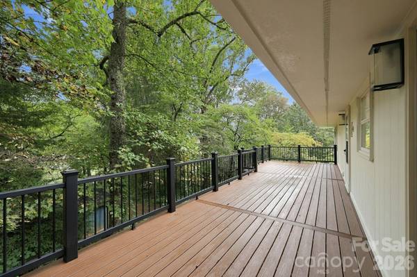 104 Disosway ST, Black Mountain, NC 28711