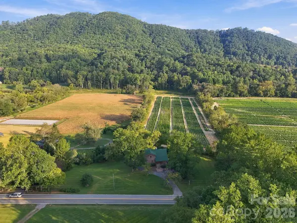720 Cane Creek RD, Fletcher, NC 28732
