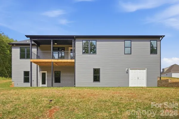 6097 Tinsley CT, Sherrills Ford, NC 28673