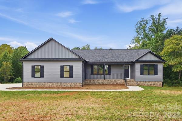 6097 Tinsley CT, Sherrills Ford, NC 28673