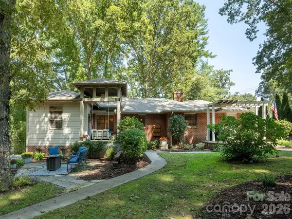 275 S Rugby RD, Hendersonville, NC 28791
