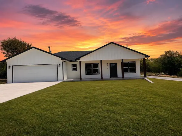 2202 Shawnee DR, Kingsland, TX 78639