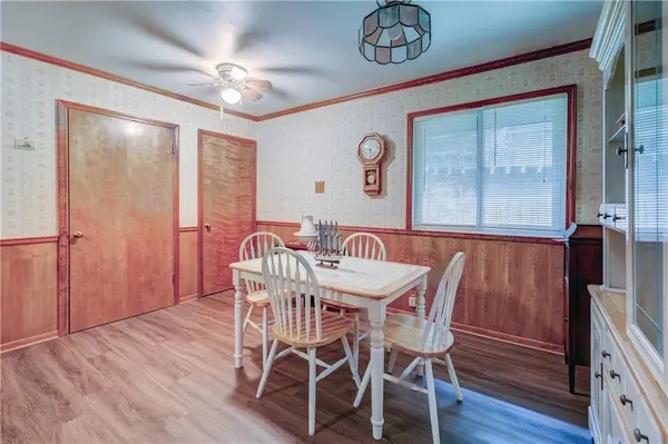 5916 W 78TH ST, Prairie Village, KS 66208