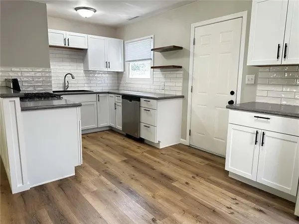 3416 Jackson ST, St Joseph, MO 64507