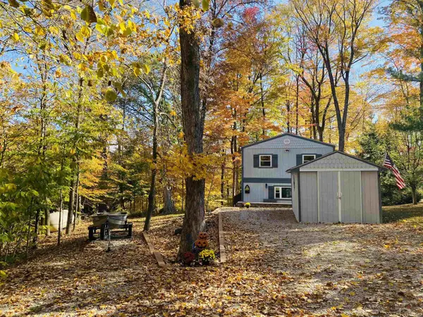 8031 Center Lake RD, Nineveh, IN 46164