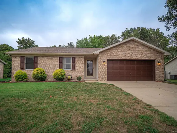 6098 Yosemite DR, Newburgh, IN 47630