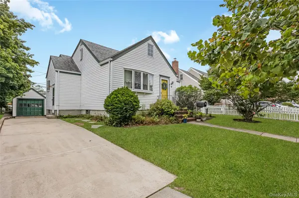 4 Barnstable RD, East Rockaway, NY 11518
