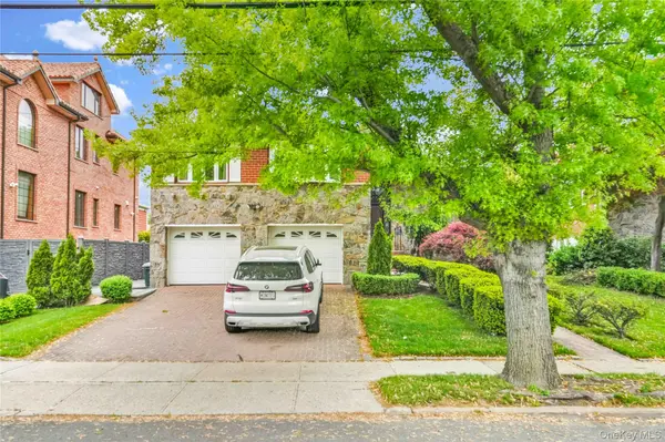 13835 11th AVE, Malba, NY 11357