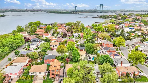 13835 11th AVE, Malba, NY 11357