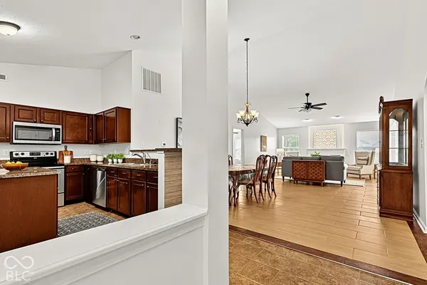6656 W Deer Hill DR, Mccordsville, IN 46055