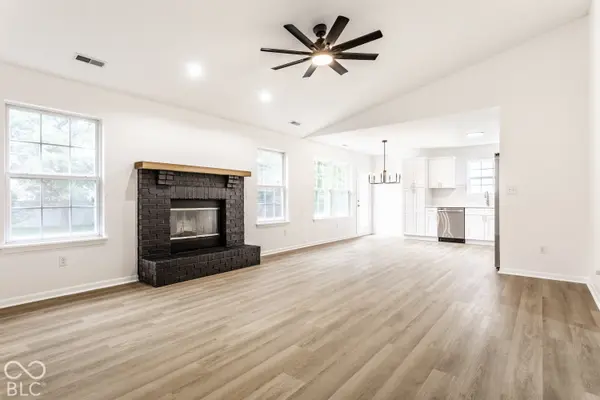 18061 Sanibel CIR, Westfield, IN 46062