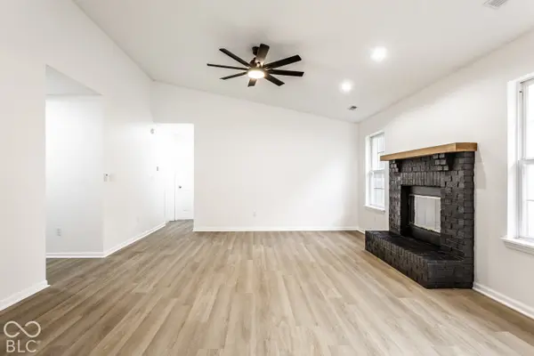 18061 Sanibel CIR, Westfield, IN 46062