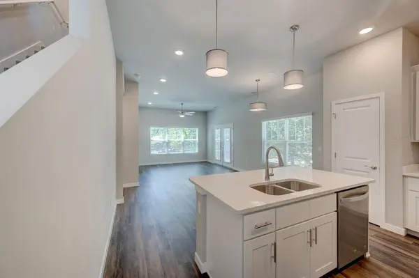 4120 NW 37TH PL #203, Gainesville, FL 32606