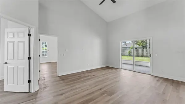 6604 WINTERSET GARDENS RD, Winter Haven, FL 33884