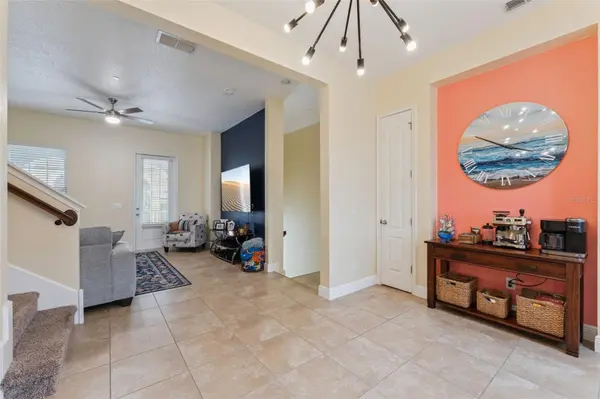 1048 PARMA CIR, Lake Mary, FL 32746