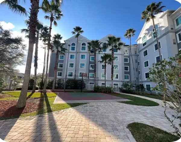 8303 PALM Pkwy #318, Orlando, FL 32836