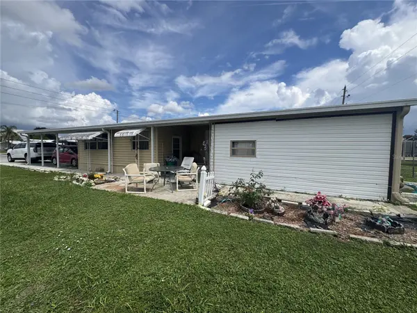 37140 8TH AVE, Zephyrhills, FL 33542