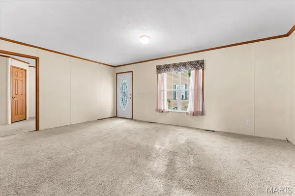 6 E Birch ST, New Baden, IL 62265