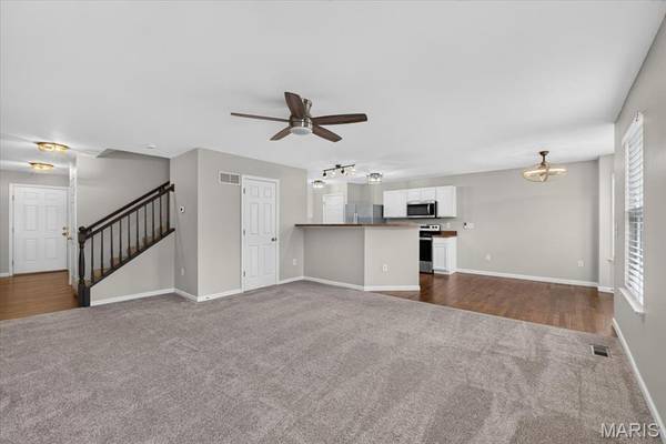 863 Harbor Woods DR, Fairview Heights, IL 62208