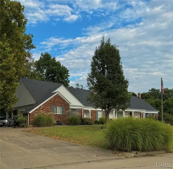 803 Bradley LN, Fulton, MO 65251