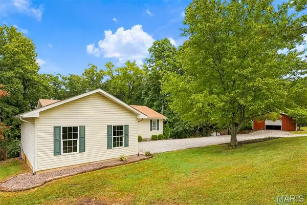 779 Schluersburg RD, Augusta, MO 63332