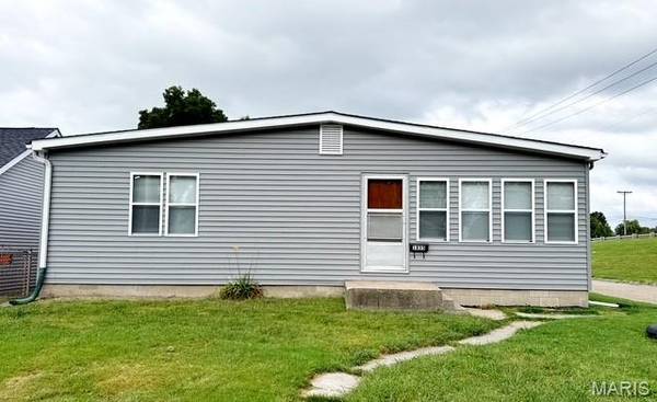 1835 Market ST, Madison, IL 62060