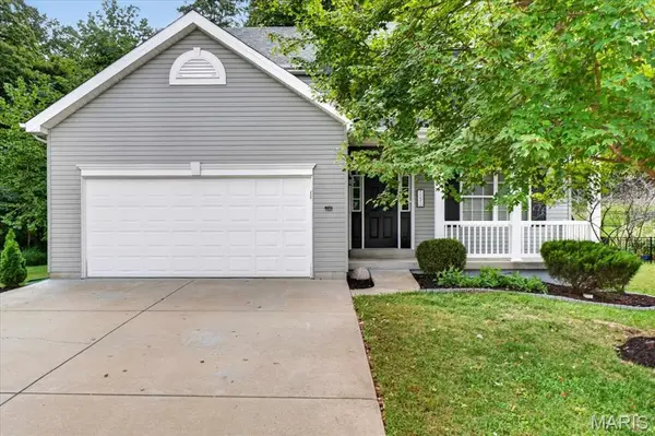 1151 Maywood DR, Eureka, MO 63025