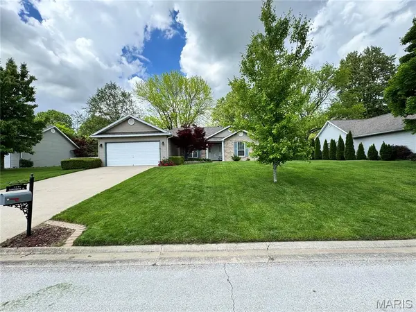3241 TANGLEBROOK DR, Belleville, IL 62221