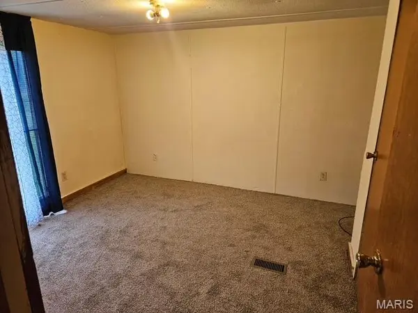 4675 County Road 1340, Pomona, MO 65789