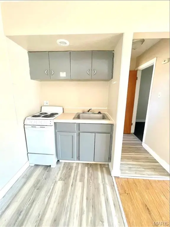 9902 W MAIN ST #4, Belleville, IL 62223