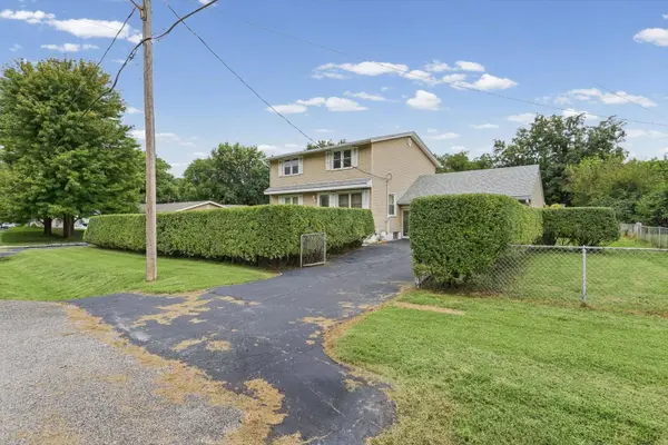 5542 Thrush AVE, Decatur, IL 62521