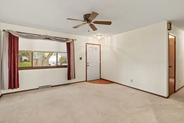 3113 Welshire DR, Bettendorf, IA 52722