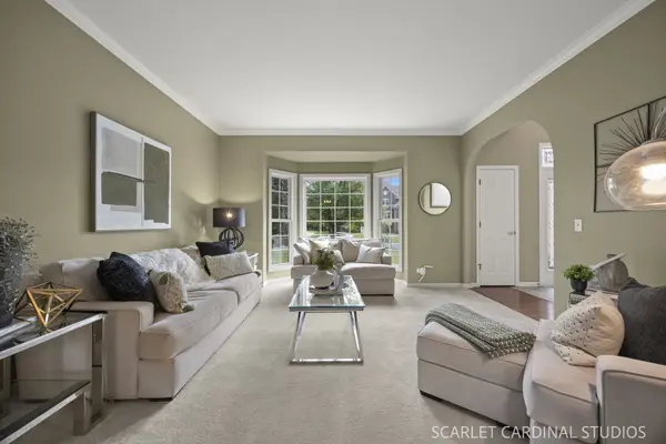 3307 Grassmere RD, Naperville, IL 60564