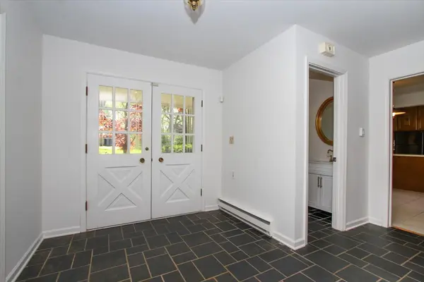 87 Lincolnshire DR, Lincolnshire, IL 60069