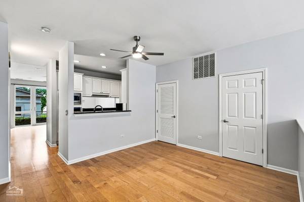 7768 N Sheridan RD #1, Chicago, IL 60626