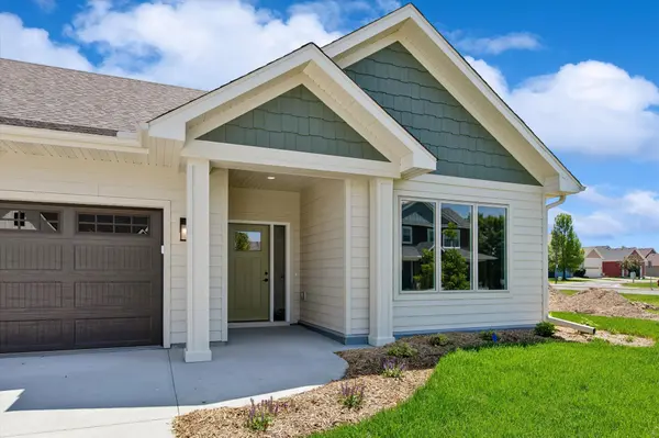 2015 Erie DR, Northfield, MN 55057