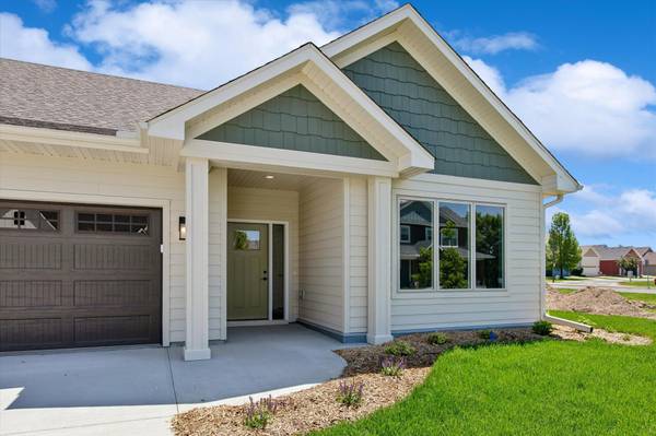 2015 Erie DR, Northfield, MN 55057