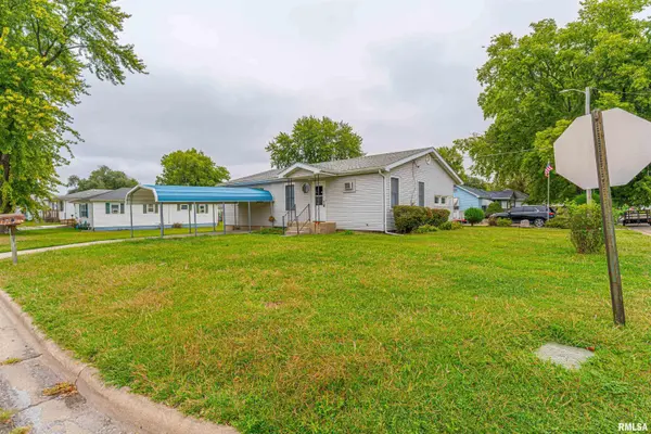 604 N MADISON ST, Lincoln, IL 62656
