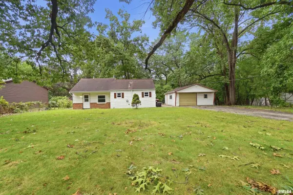 3104 W GLEN AVE, Peoria, IL 61615