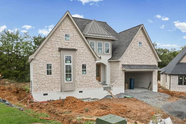 8063 Sir Oliphant Way, Ooltewah, TN 37363
